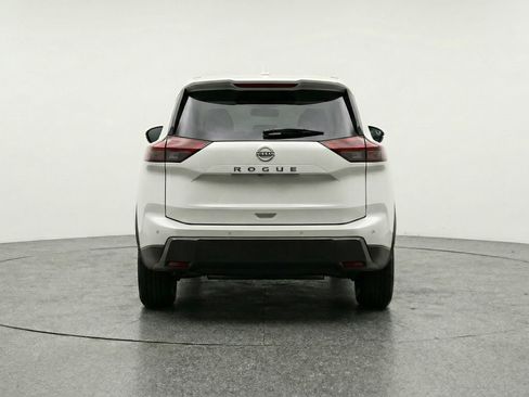 Used 2025 Nissan Rogue SV image 7