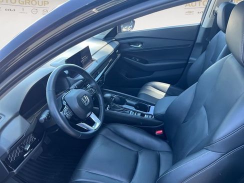 Used 2024 Honda Accord Touring image 9