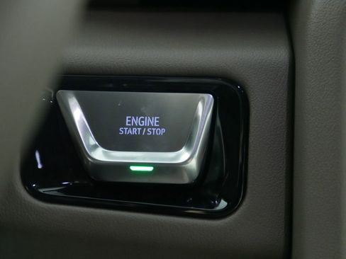 New 2026 GMC Yukon XL Denali w/ Denali Reserve Package image 26