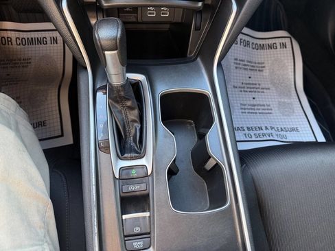 Used 2021 Honda Accord LX image 15