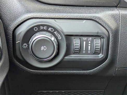 Used 2020 Jeep Wrangler Unlimited Sport image 24