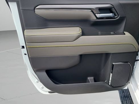 New 2026 Chevrolet Silverado 1500 ZR2 AWD/4WD image 15