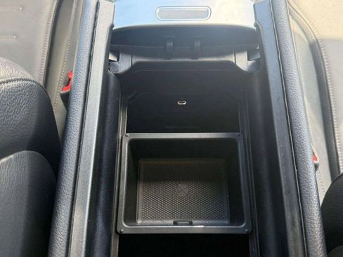 Used 2025 Mercedes-Benz GLC 43 AMG 4MATIC image 30