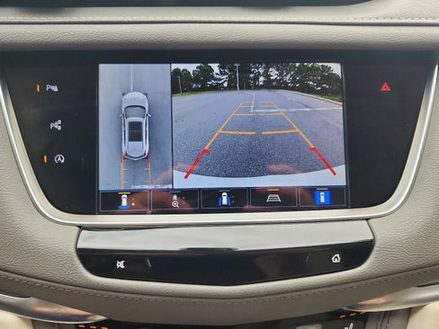 Used 2024 Cadillac XT5 Premium Luxury w/ Technology Package FWD image 18