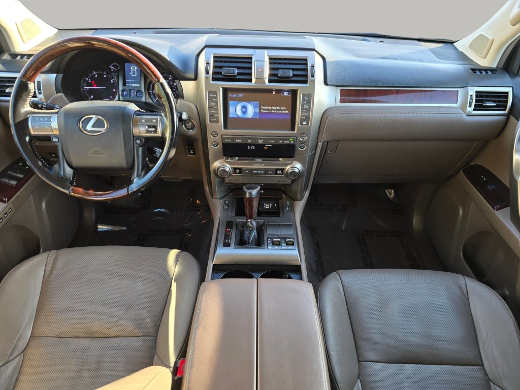 Used 2017 Lexus GX 460 Premium AWD/4WD image 2