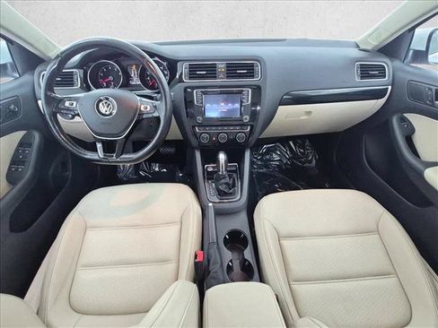 Used 2017 Volkswagen Jetta SEL FWD image 20
