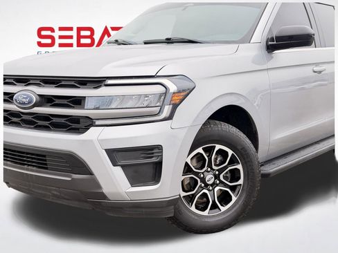 Used 2022 Ford Expedition XL RWD image 2