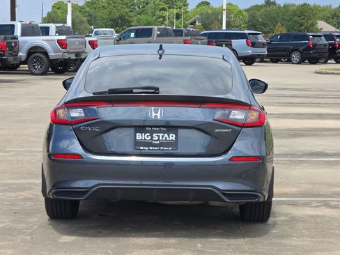 Used 2025 Honda Civic Sport image 5