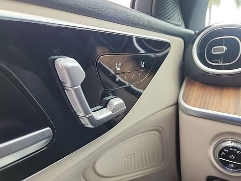 Used 2024 Mercedes-Benz C 300 Sedan image 37