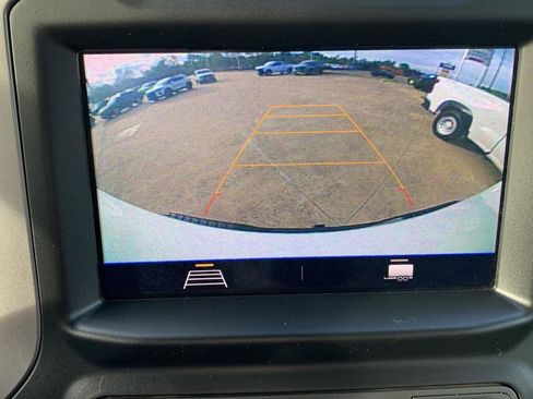 Used 2022 Chevrolet Silverado 1500 W/T w/ Trailering Package image 5