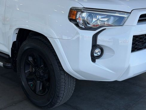 Certified 2022 Toyota 4Runner SR5 Premium w/ Moonroof Package RWD image 9