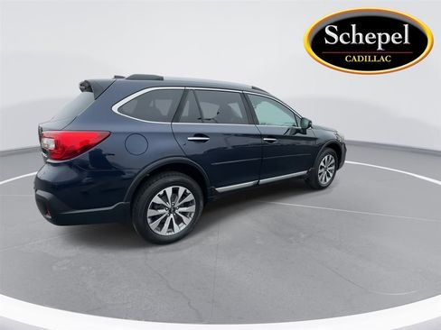 Used 2018 Subaru Outback 2.5i Touring w/ Popular Package #3 image 8