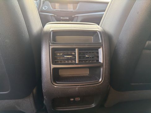 Used 2022 Cadillac XT5 Luxury image 27