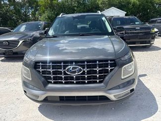 Used 2023 Hyundai Venue Limited FWD video 2