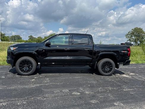 New 2026 Chevrolet Colorado W/T w/ WT Custom Package image 2