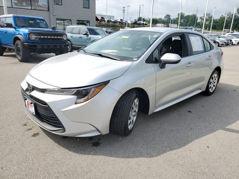 Certified 2024 Toyota Corolla LE FWD image 2