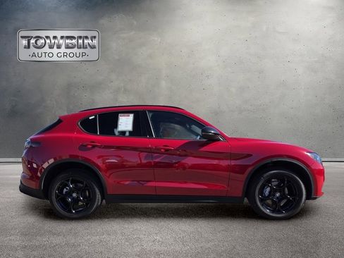 Used 2024 Alfa Romeo Stelvio Sprint AWD/4WD image 3