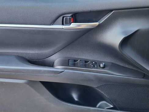 Used 2023 Toyota Camry SE image 24