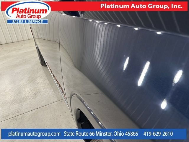 Used 2023 Jeep Grand Wagoneer L Series III w/ Rear Seat Video Group 1 AWD/4WD image 40