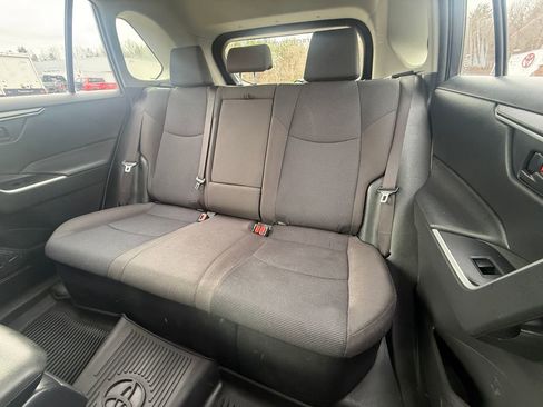 Used 2020 Toyota RAV4 LE w/ Carpet Mat Package image 12