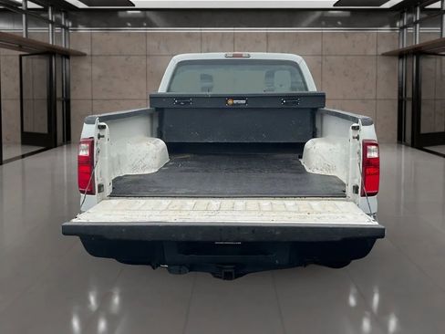 Used 2016 Ford F250 XL w/ Power Equipment Group image 5