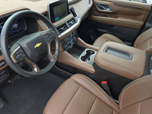 Used 2023 Chevrolet Tahoe High Country AWD/4WD image 10