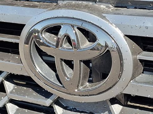 Used 2026 Toyota Tacoma TRD Off-Road AWD/4WD image 15