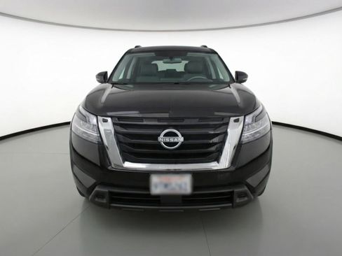 Used 2025 Nissan Pathfinder SV AWD/4WD image 2