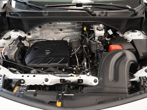 Used 2023 Buick Encore GX Essence w/ Experience Buick Package FWD image 41