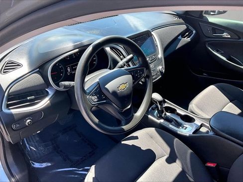 Used 2024 Chevrolet Malibu LS FWD image 14