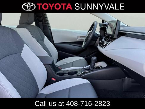Used 2023 Toyota Corolla LE w/ LE Convenience Package FWD image 19