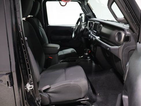 Used 2022 Jeep Wrangler Unlimited Sport AWD/4WD image 19