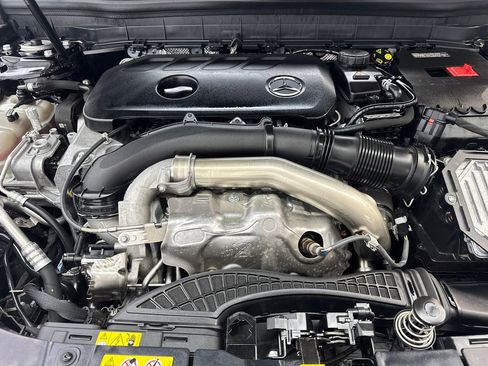 Used 2025 Mercedes-Benz GLB 250 4MATIC image 74