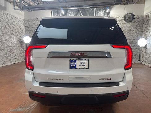 Used 2023 GMC Yukon AT4 w/ Technology Package AWD/4WD image 6