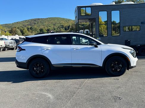 Used 2024 Kia Sportage X-Pro image 4