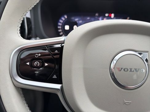 New 2026 Volvo XC60 B5 Ultra w/ Protection Package Premier image 19