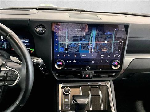 Used 2025 Lexus GX 550 w/ Cold Area Package AWD/4WD image 24