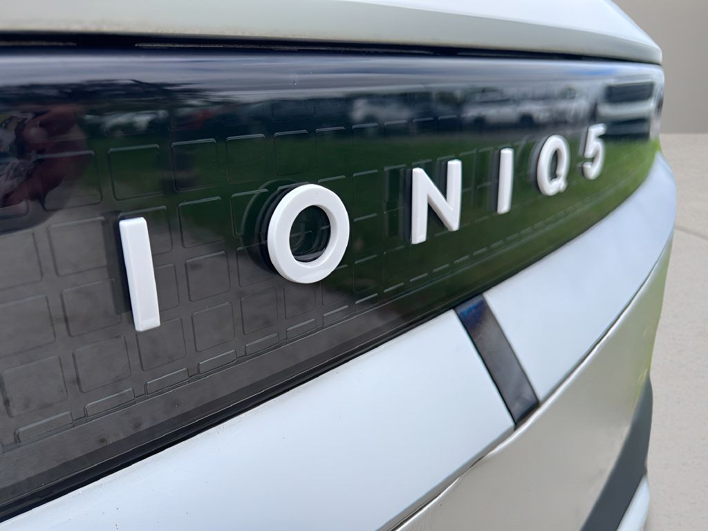 Certified 2023 Hyundai Ioniq 5 SEL w/ Cargo Package AWD/4WD image 12