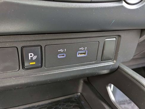 Used 2022 Nissan Frontier S w/ Technology Package RWD image 15