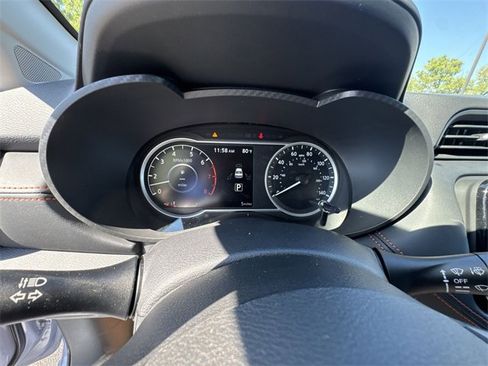 New 2025 Nissan Versa SR w/ Trunk Package image 15