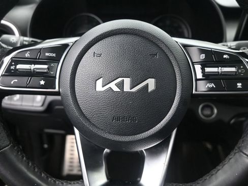 Used 2022 Kia Forte GT-Line w/ GT-Line Premium Package image 14