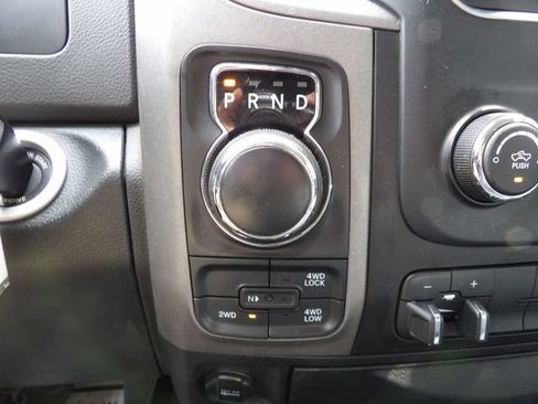Used 2015 RAM 1500 Tradesman w/ Popular Equipment Group AWD/4WD image 28