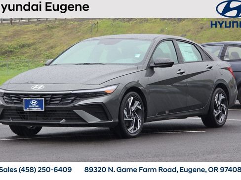 New 2025 Hyundai Elantra SEL image 9