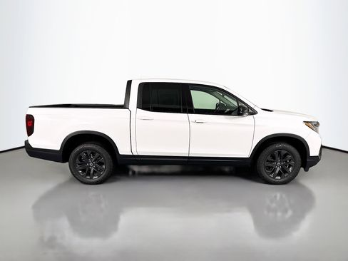 New 2026 Honda Ridgeline Sport image 4
