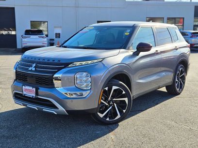 Used 2022 Mitsubishi Outlander SE