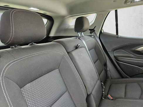 Used 2024 GMC Terrain SLE AWD/4WD image 16