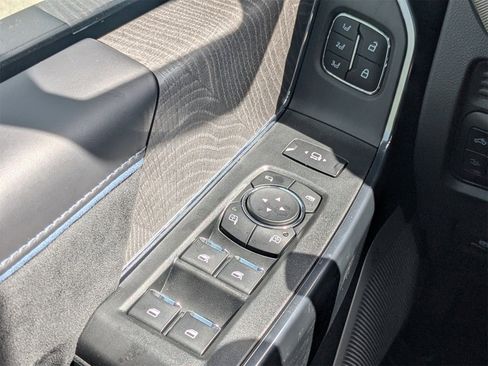 New 2025 Ford F250 Platinum w/ Tremor Off-Road Package image 24