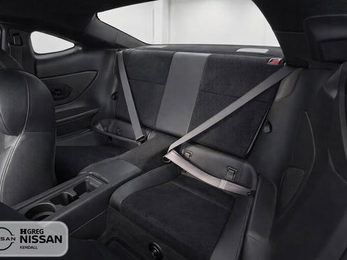 Used 2023 Toyota GR86 Premium w/ ALL Weather Mat Package (TMS) RWD image 9