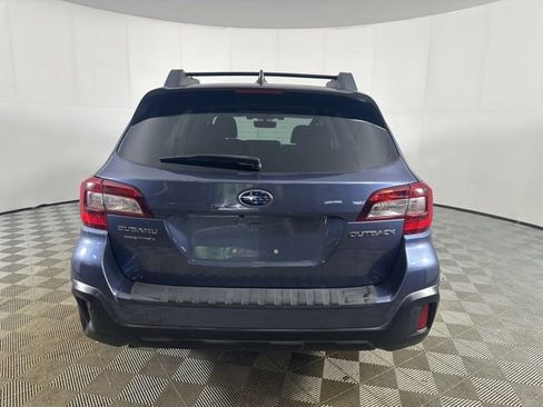 Used 2018 Subaru Outback 2.5i Limited AWD/4WD image 6