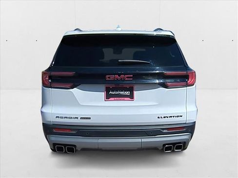 Used 2024 GMC Acadia Elevation image 7